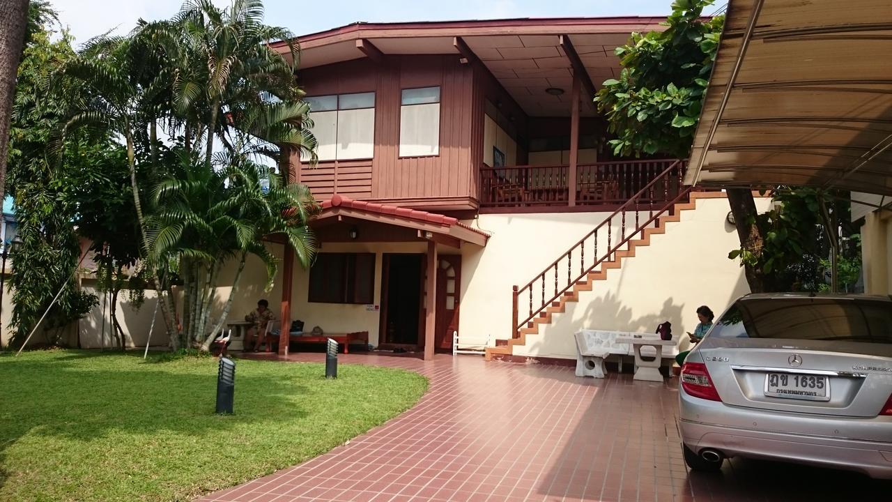 Chantana House Ayutthaya Bed and Breakfast Εξωτερικό φωτογραφία